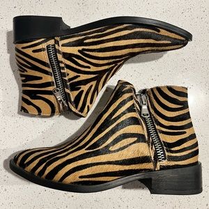 Steve by Steve Madden cow hide tiger print ankle boots